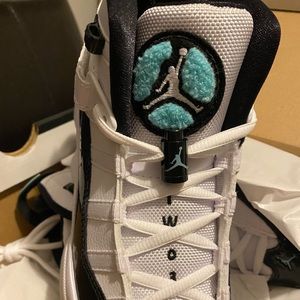 Boys Gym Shoes, size 4!